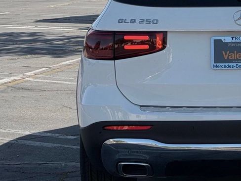 New 2026 Mercedes-Benz GLB 250 image 11