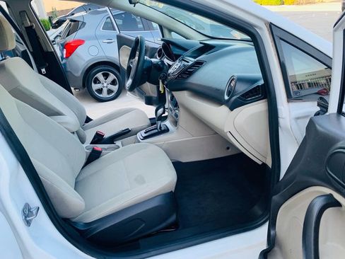 Used 2019 Ford Fiesta SE FWD image 17