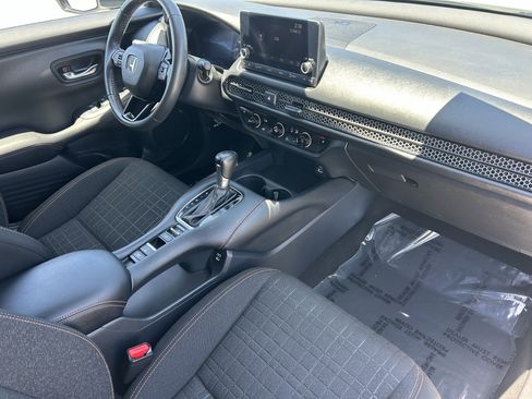 Certified 2024 Honda HR-V Sport image 8