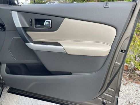 Used 2014 Ford Edge Limited FWD image 22