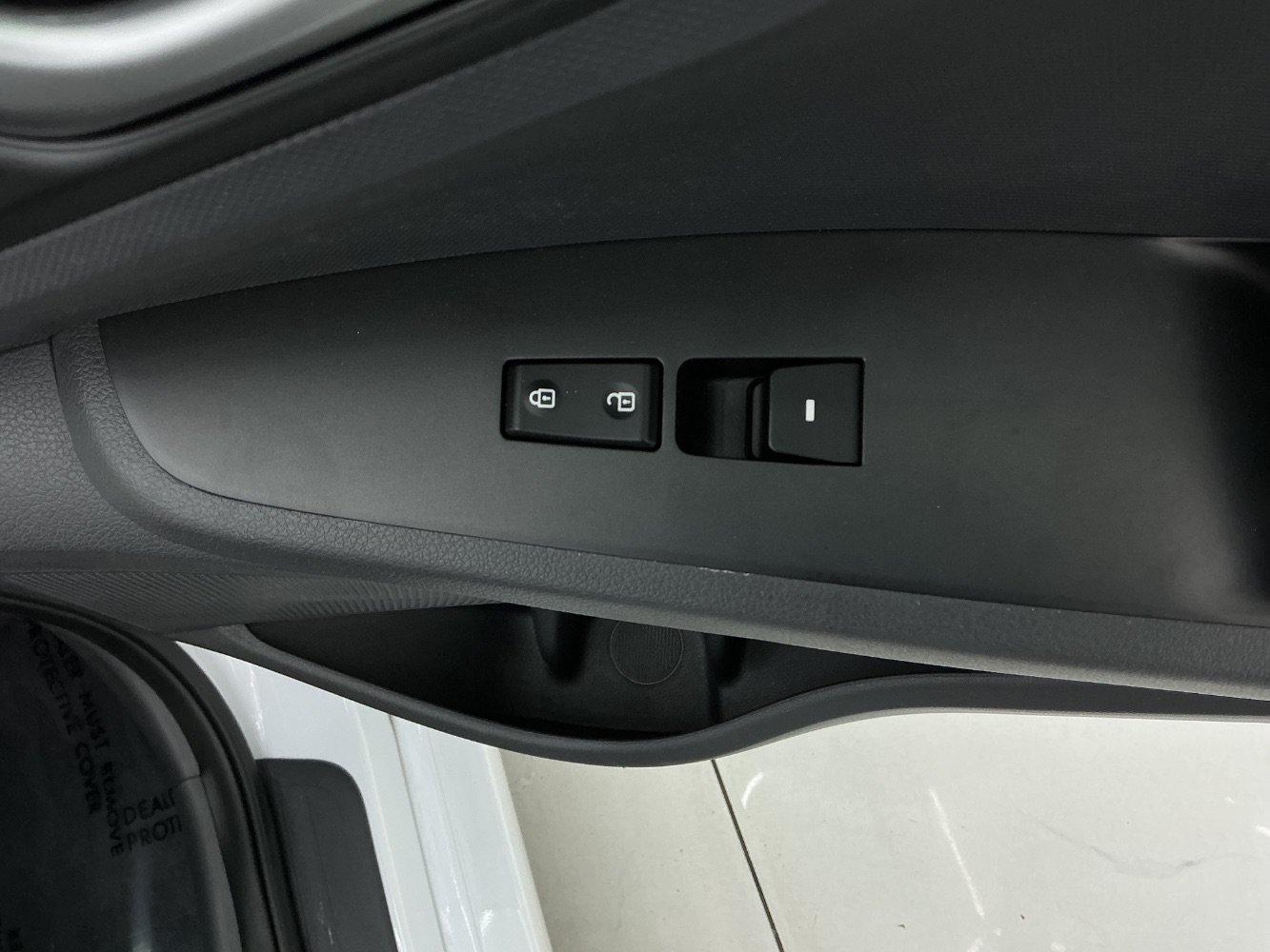 Used 2018 Hyundai Ioniq Blue FWD image 38