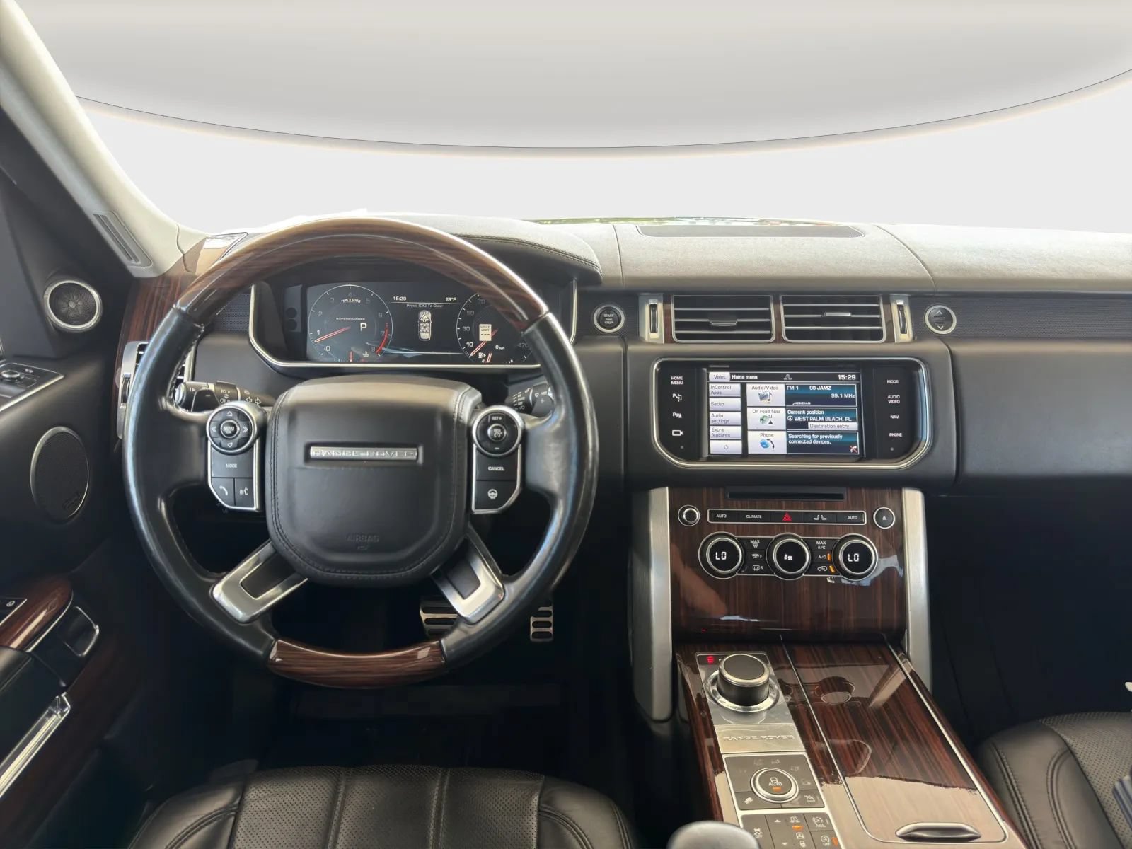 Used 2015 Land Rover Range Rover Supercharged AWD/4WD image 14