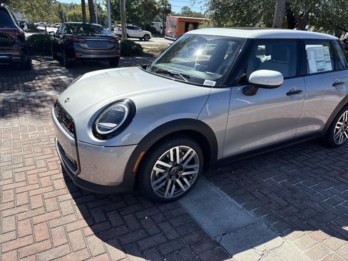 New 2026 MINI Cooper S image 5