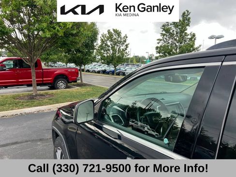 Used 2017 Jeep Grand Cherokee Limited AWD/4WD image 23