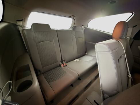 Used 2017 Chevrolet Traverse LS image 25