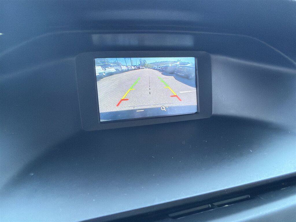 Used 2017 Ford Focus SE FWD image 16