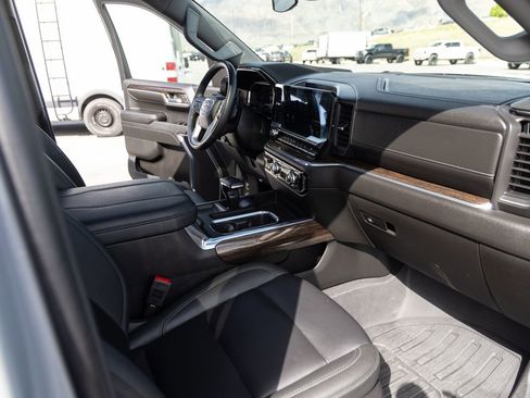 Used 2024 GMC Sierra 1500 Elevation w/ Elevation Premium Package AWD/4WD image 24