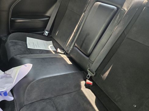 Used 2015 Dodge Challenger R/T Scat Pack w/ Leather Interior Group RWD image 10