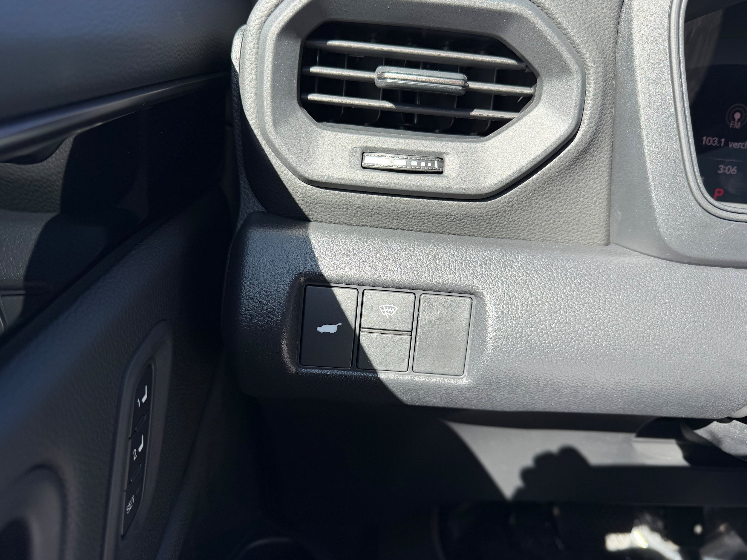New 2026 Honda Pilot TrailSport image 23
