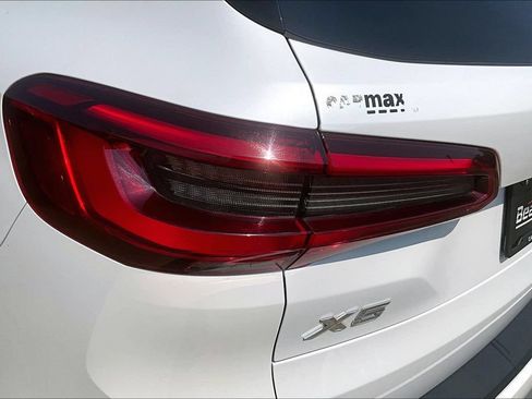 Used 2019 BMW X5 xDrive40i w/ Premium Package 2 AWD/4WD image 28