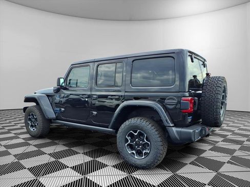 Used 2023 Jeep Wrangler Unlimited Rubicon 4xe w/ Cold Weather Group AWD/4WD image 24