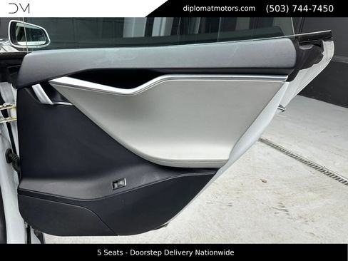 Used 2013 Tesla Model S Performance RWD image 27