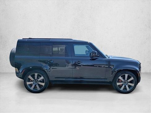 Used 2026 Land Rover Defender 110 X AWD/4WD image 4
