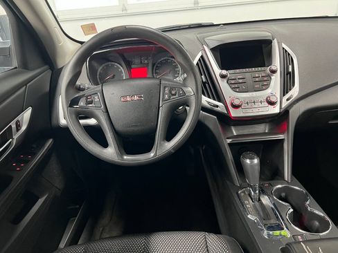 Used 2017 GMC Terrain SLE AWD/4WD image 8