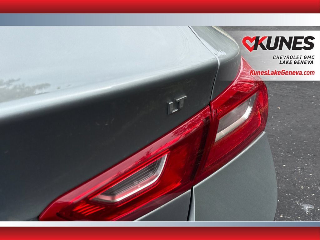 Used 2025 Chevrolet Malibu LT FWD image 42