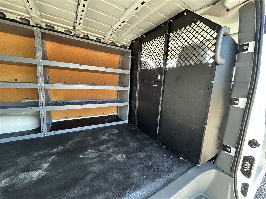 Used 2016 Nissan NV 2500 SV RWD image 14