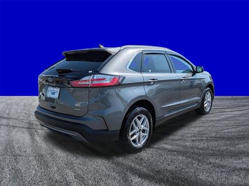Certified 2024 Ford Edge SEL w/ Convenience Package AWD/4WD image 4
