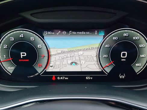 Used 2025 Audi Q7 3.0T Premium Plus AWD/4WD image 49