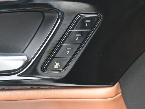 Used 2024 Acura MDX SH-AWD w/ Technology Package image 6