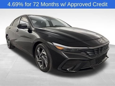 Certified 2025 Hyundai Elantra Sport image 1