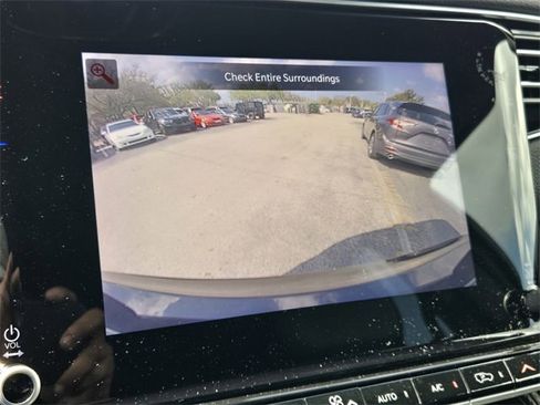 Used 2024 Jeep Wagoneer Base image 20