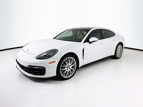 Used 2021 Porsche Panamera 4 image 3