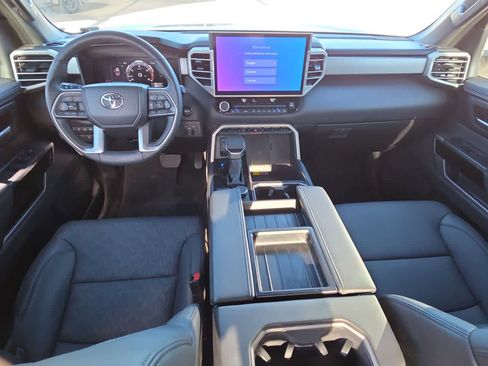 Used 2025 Toyota Tundra Limited image 14