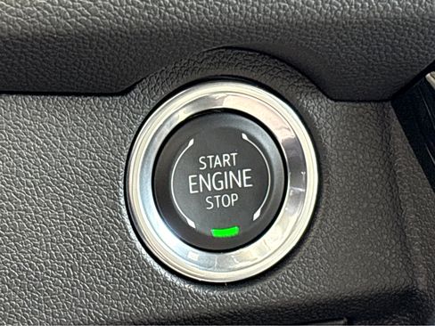 New 2026 Chevrolet Traverse LT w/ Driver Confidence Package image 5