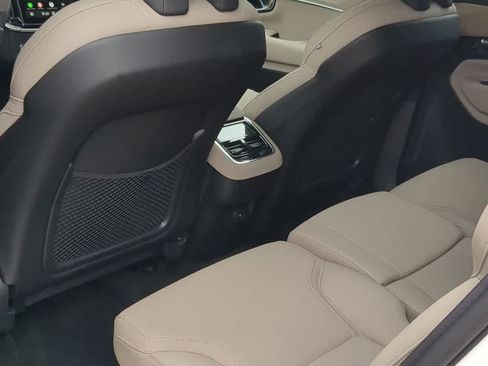Certified 2026 Volvo XC90 B6 Plus AWD/4WD image 17