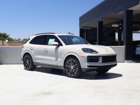 New 2026 Porsche Cayenne AWD/4WD image 7