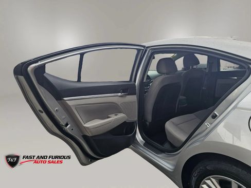 Used 2020 Hyundai Elantra SEL FWD image 10
