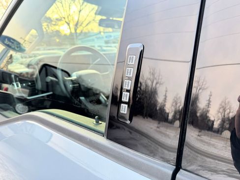 Used 2024 Ford F250 Lariat w/ Lariat Ultimate Package image 18