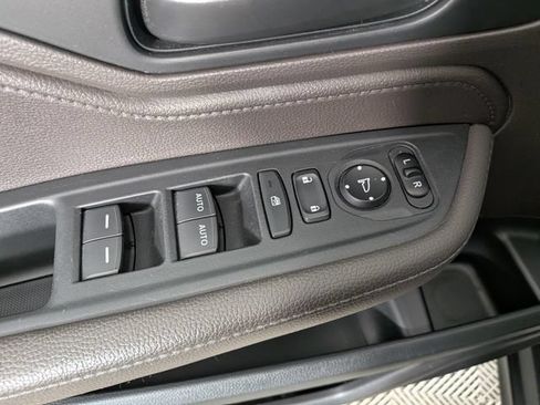 Used 2018 Honda Odyssey LX image 11