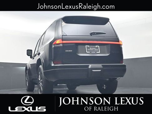 New 2026 Lexus GX 550 AWD/4WD image 19