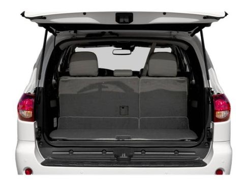 Used 2021 Toyota Sequoia Limited w/ Safety & Convenience Package image 11