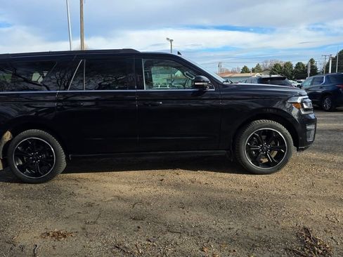 Used 2022 Ford Expedition Max Limited image 5