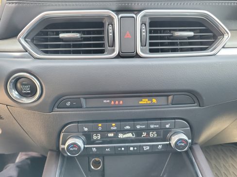 Used 2021 MAZDA CX-5 Signature image 11