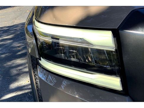 Used 2023 Nissan Frontier PRO-4X w/ Pro-4X Premium Package image 30