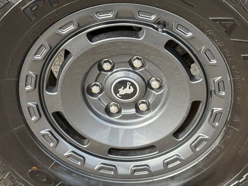 Used 2023 Ford Bronco Everglades AWD/4WD image 43
