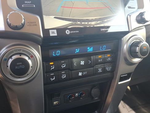 Used 2021 Toyota 4Runner Limited RWD image 12
