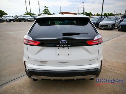 Used 2022 Ford Edge Titanium w/ Equipment Group 301A AWD/4WD image 4