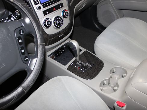 Used 2009 Hyundai Santa Fe SE w/ Premium Pkg 4 FWD image 15