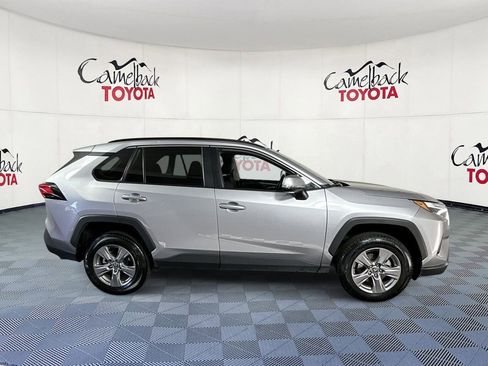 Used 2025 Toyota RAV4 XLE FWD image 9