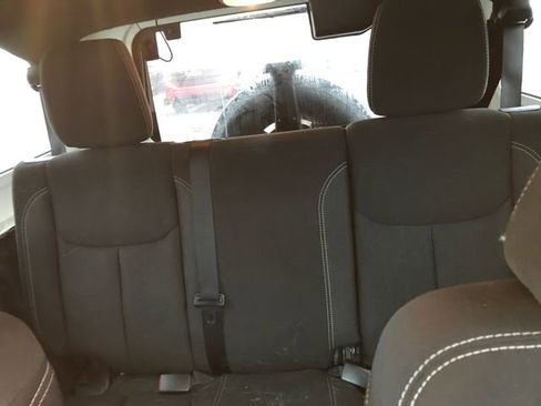 Used 2014 Jeep Wrangler Unlimited Sahara w/ Max Tow Package image 7