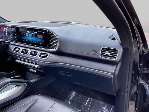 Used 2021 Mercedes-Benz GLS 580 4MATIC image 18