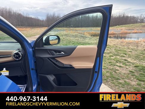 New 2025 Chevrolet Equinox ACTIV image 30