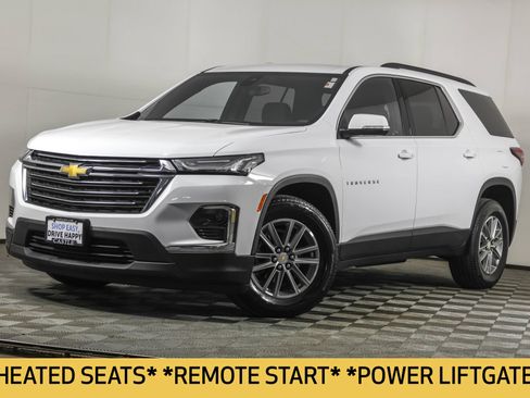 Used 2023 Chevrolet Traverse LT FWD image 2
