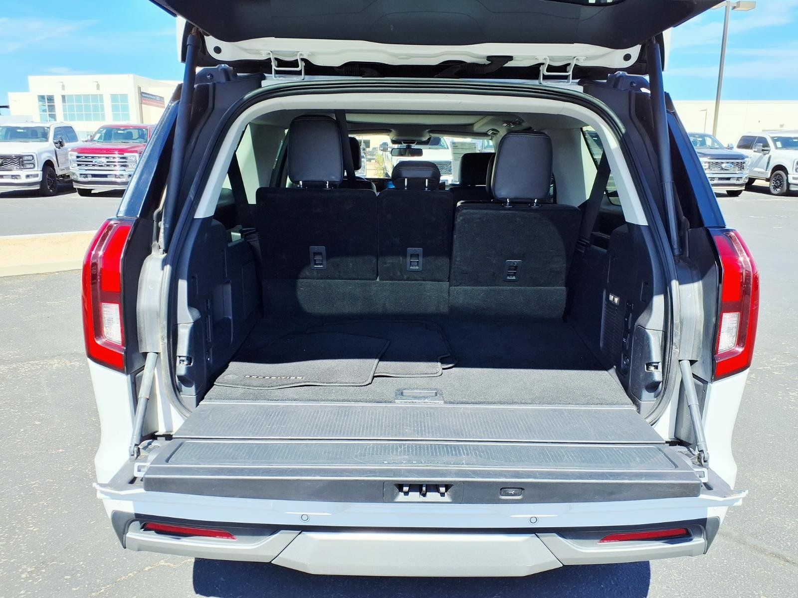 Certified 2025 Ford Expedition Max Platinum AWD/4WD image 16
