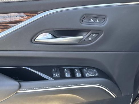 Used 2023 Cadillac Escalade Luxury RWD image 20