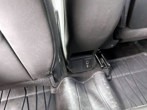 Certified 2023 Buick Encore GX Select w/ Sport Touring Package image 12